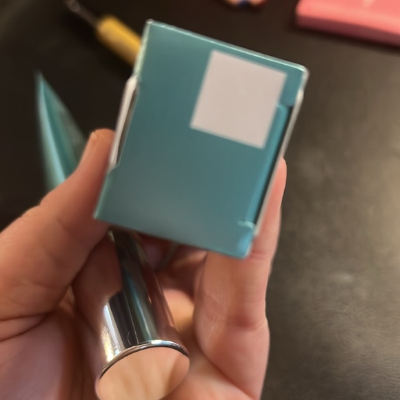 IT Cosmetics Cream Foundation with SPF 40 in Fair/Light - Picture 6 of 15